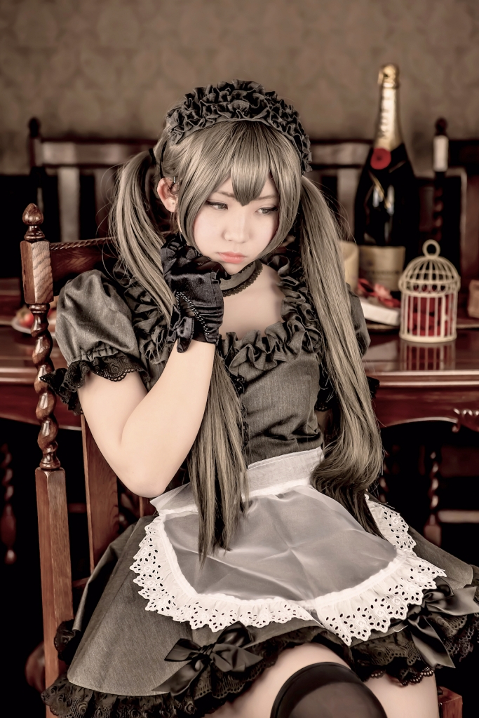 Rabbit play pictorial - black maid(27)